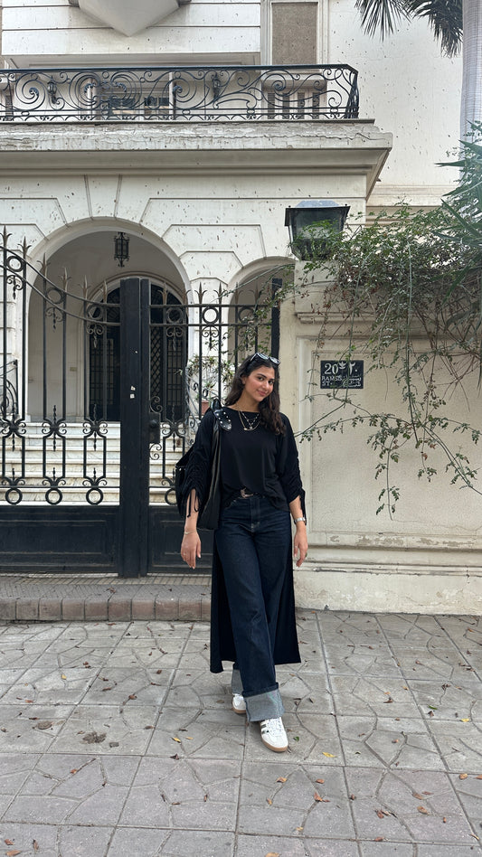 Basic Flowy Top in Black